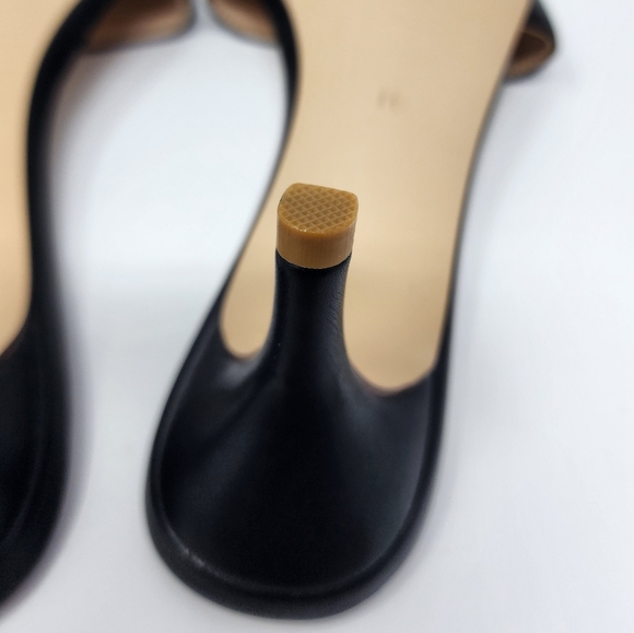 YDN Black Kitten Heels - Picture 10 of 10